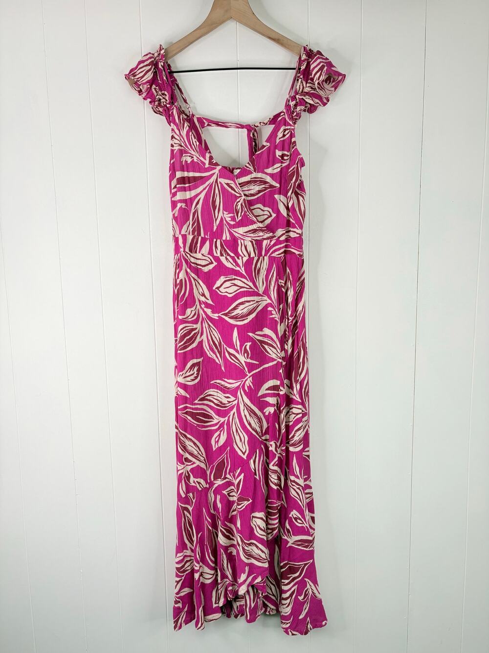 ❣️5/$25 Band of the Free Pink Floral Smocked Maxi Dress Medium Tropical Leaf